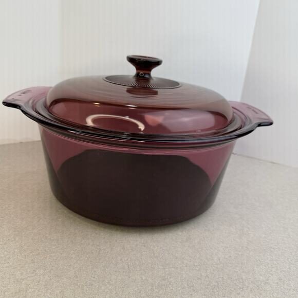 Vision Corning Ware Cookware 5L Dutch Oven Stock Pot Pyrex Lid USA Cranberry‎ - Picture 1 of 8